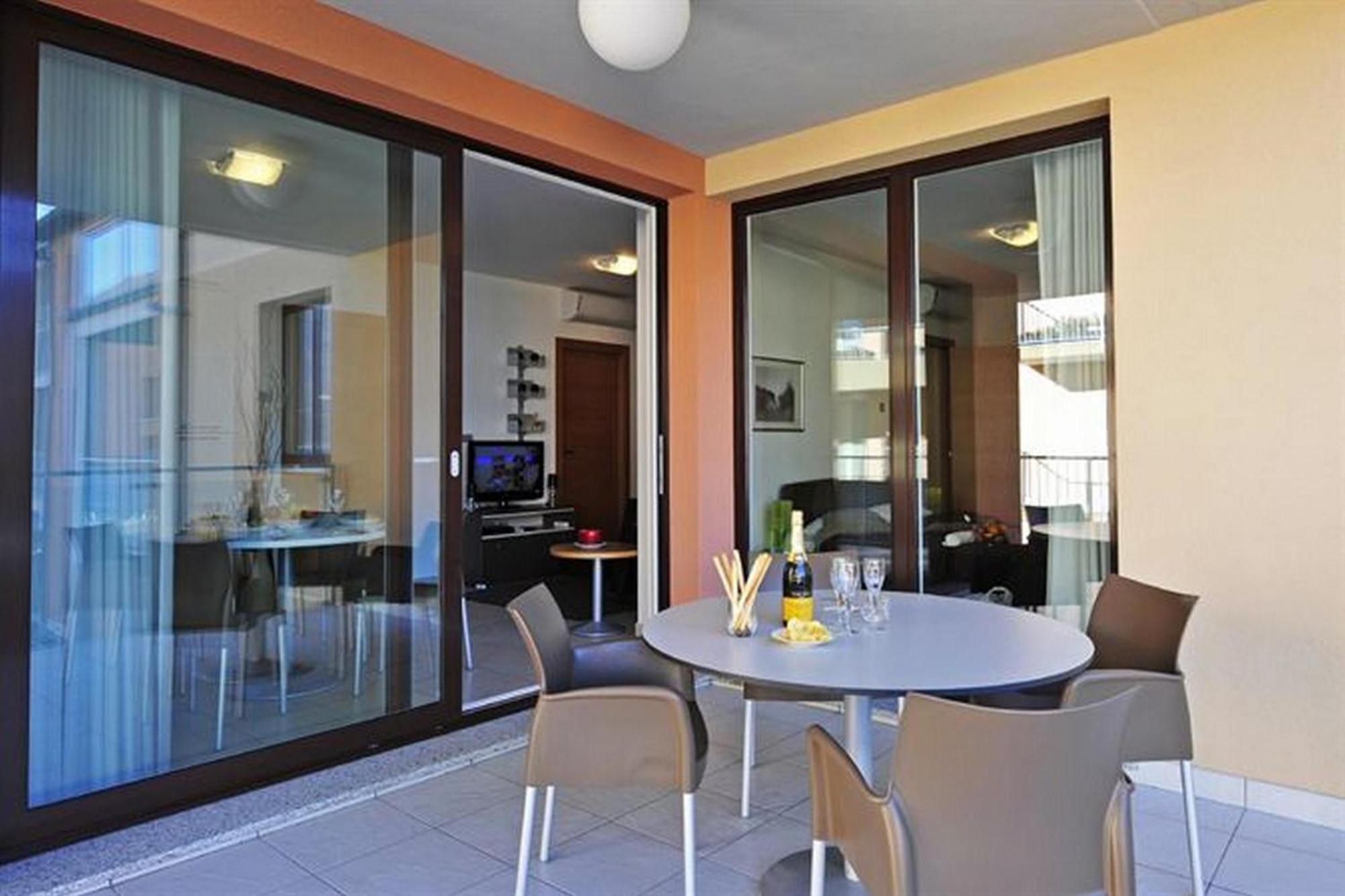 Vista Di Maccagno Fantastico Pool - Happy Rentals Exterior photo